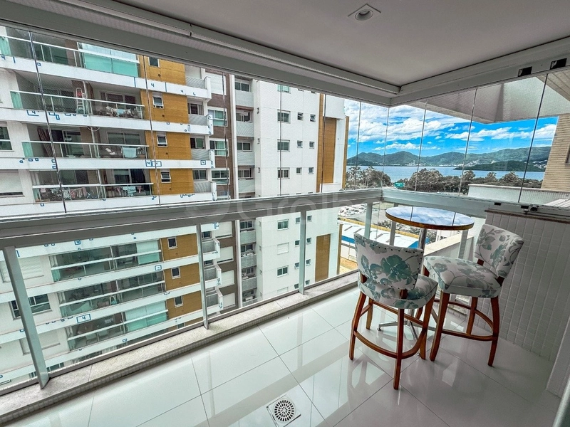 Apartamento com 2 suítes no Centro: 3ª foto da galeria de imagens do imóvel
