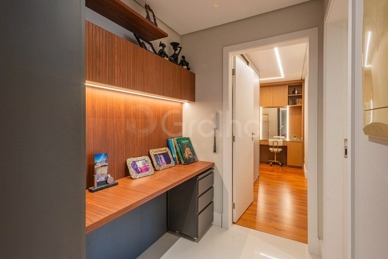 Apartamento com 2 suítes na Agronômica: 18ª foto da galeria de imagens do imóvel