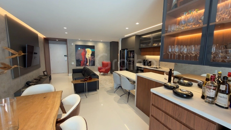 Apartamento com 2 suítes na Agronômica: 4ª foto da galeria de imagens do imóvel