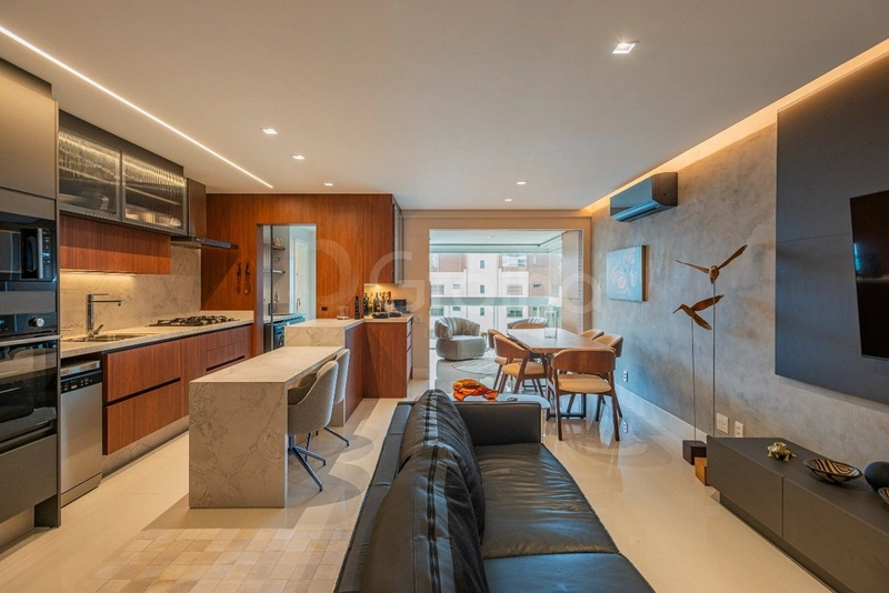 Apartamento com 2 suítes na Agronômica: 2ª foto da galeria de imagens do imóvel