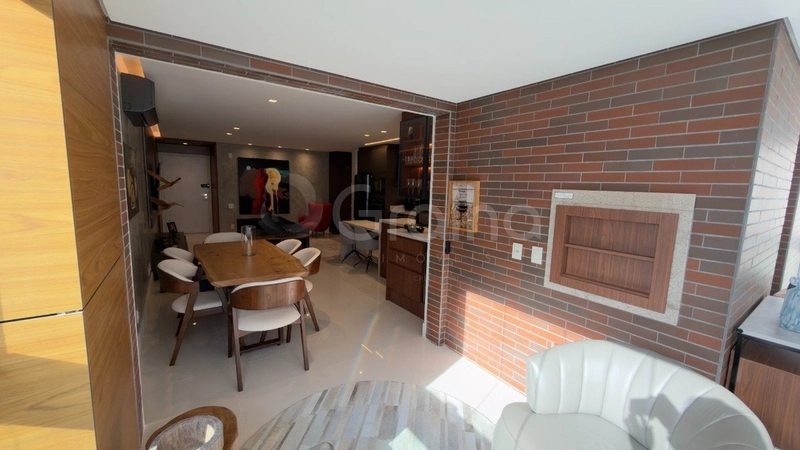 Apartamento com 2 suítes na Agronômica: 9ª foto da galeria de imagens do imóvel