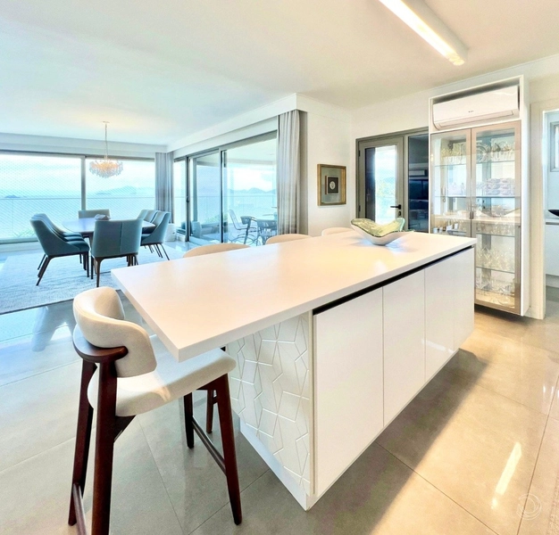 Apartamento com 4 suítes na Beira Mar: 28ª foto da galeria de imagens do imóvel