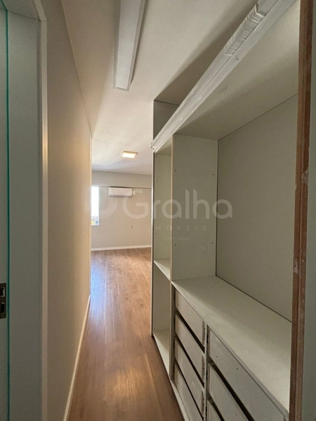 Apartamento com 4 dormitórios, sendo 1 suíte, no Centro: 29ª foto da galeria de imagens do imóvel