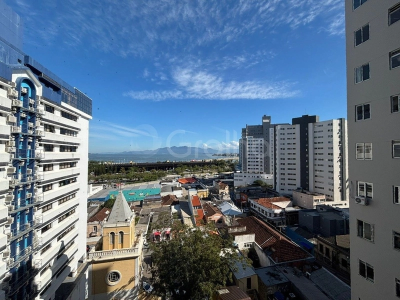 Apartamento com 4 dormitórios, sendo 1 suíte, no Centro: 4ª foto da galeria de imagens do imóvel