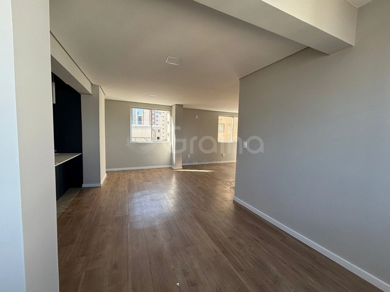 Apartamento com 4 dormitórios, sendo 1 suíte, no Centro: 8ª foto da galeria de imagens do imóvel