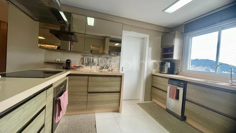 Apartamento com 3 suítes no Itacorubi: 8ª foto da galeria de imagens do imóvel