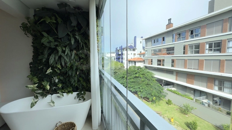 Apartamento com 3 dormitórios, sendo 1 suíte, em Jurerê: 8ª foto da galeria de imagens do imóvel