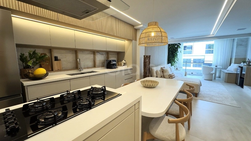 Apartamento com 3 dormitórios, sendo 1 suíte, em Jurerê: 13ª foto da galeria de imagens do imóvel