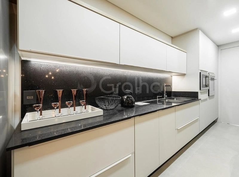 Apartamento com 3 suítes em Jurerê: 13ª foto da galeria de imagens do imóvel
