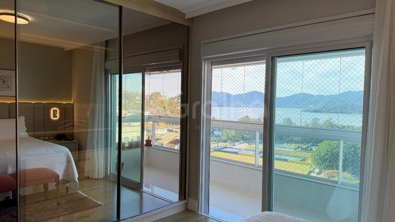 Apartamento com 3 suítes na Agronômica: 20ª foto da galeria de imagens do imóvel
