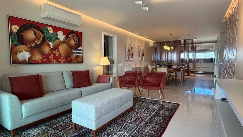 Apartamento com 3 suítes na Agronômica: 2ª foto da galeria de imagens do imóvel