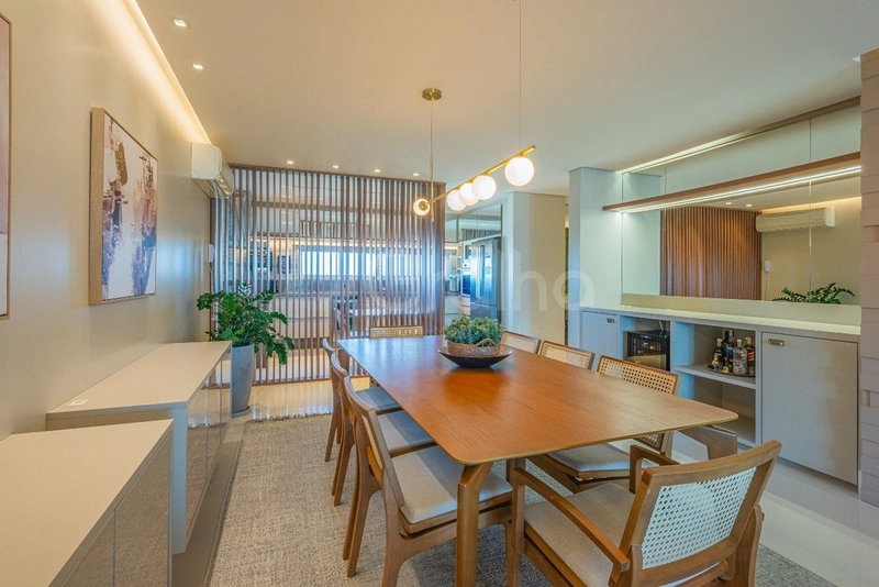 Apartamento com 3 suítes na Agronômica: 6ª foto da galeria de imagens do imóvel