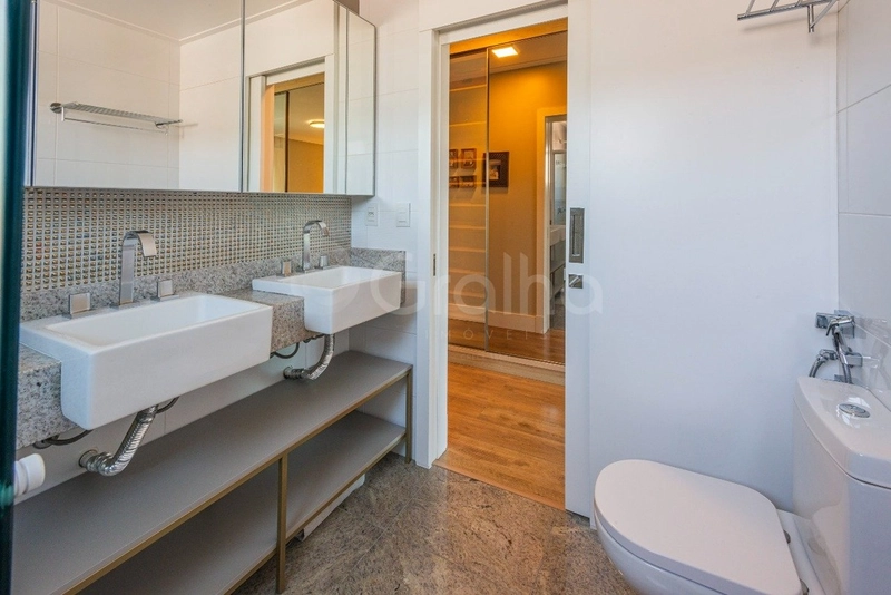 Apartamento com 3 suítes na Agronômica: 20ª foto da galeria de imagens do imóvel
