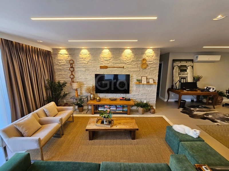 Apartamento com 3 suítes no Centro: 1ª foto da galeria de imagens do imóvel