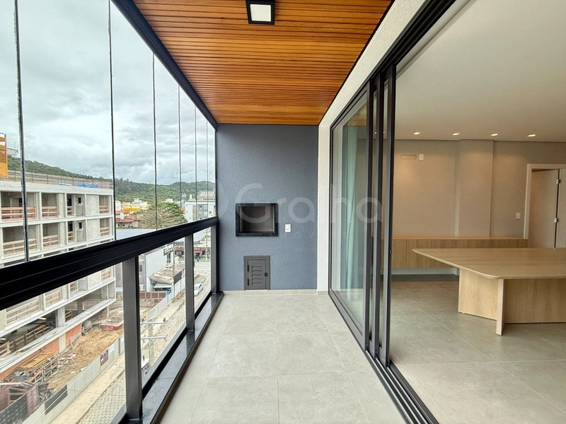Apartamento com 3 suítes em Jurerê: 8ª foto da galeria de imagens do imóvel
