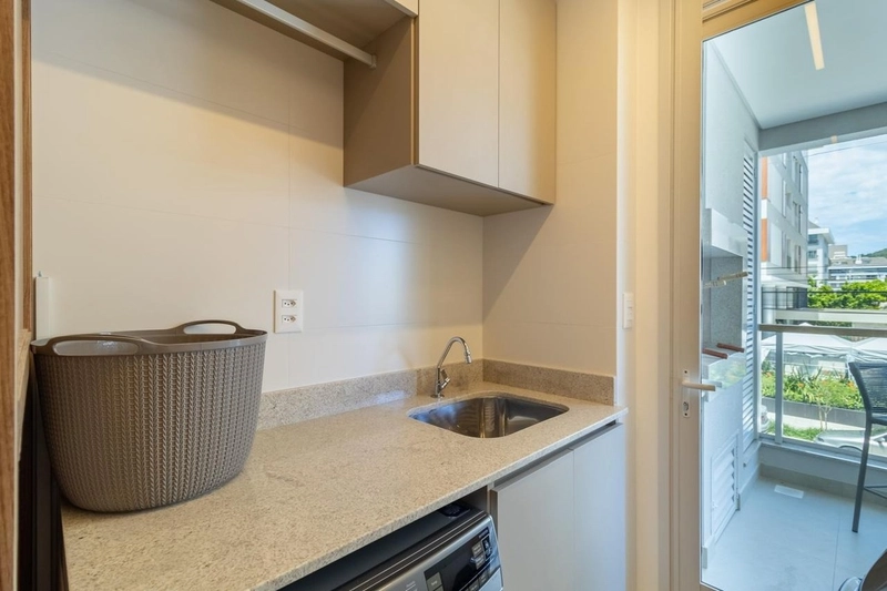 Apartamento com 3 suítes em Jurerê: 6ª foto da galeria de imagens do imóvel