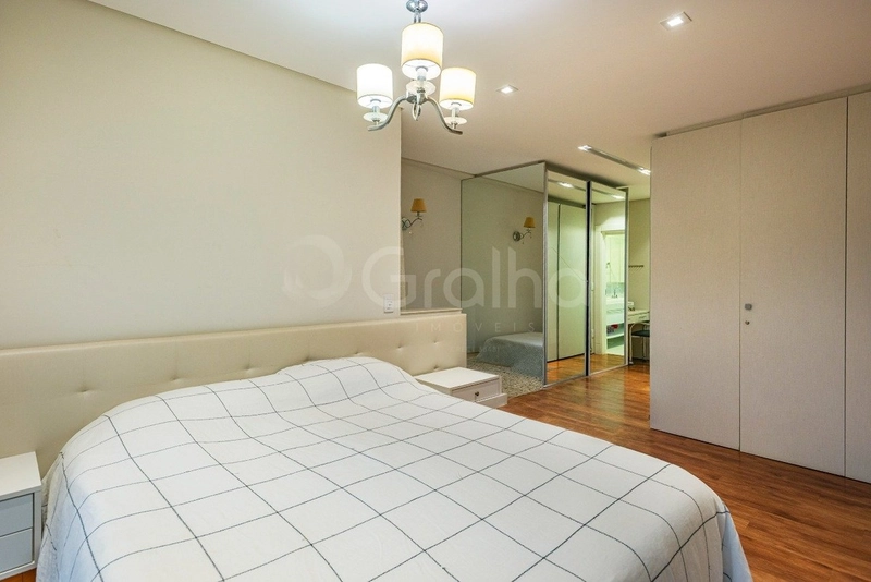 Casa com 5 suítes em Jurerê Internacional: 13ª foto da galeria de imagens do imóvel