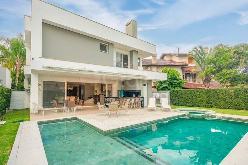 Casa com 5 suítes em Jurerê Internacional: 45ª foto da galeria de imagens do imóvel