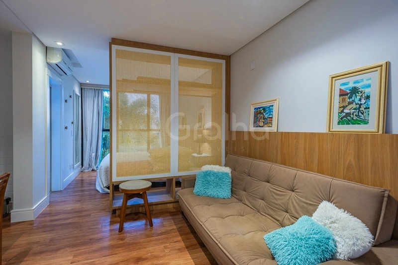 Casa com 5 suítes em Jurerê Internacional: 31ª foto da galeria de imagens do imóvel
