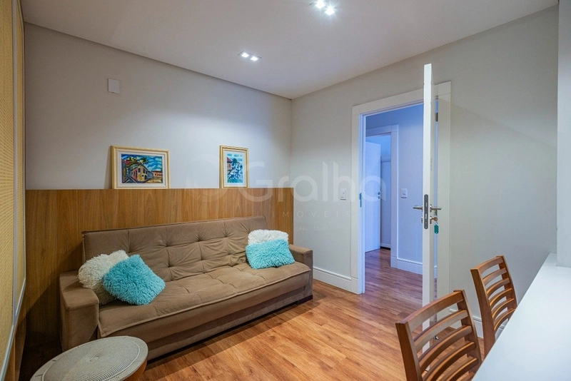 Casa com 5 suítes em Jurerê Internacional: 32ª foto da galeria de imagens do imóvel