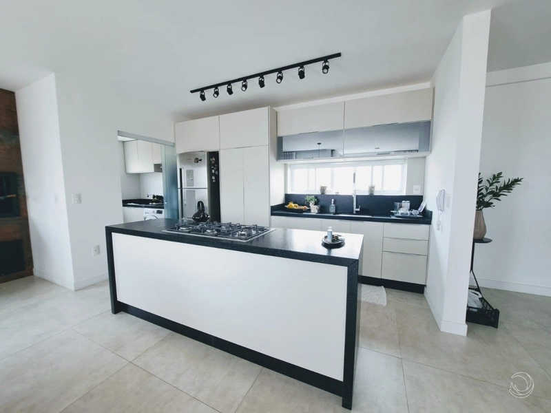 Cobertura duplex com 3 suítes na Agronômica: 8ª foto da galeria de imagens do imóvel