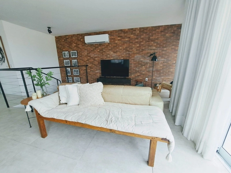 Cobertura duplex com 3 suítes na Agronômica: 3ª foto da galeria de imagens do imóvel