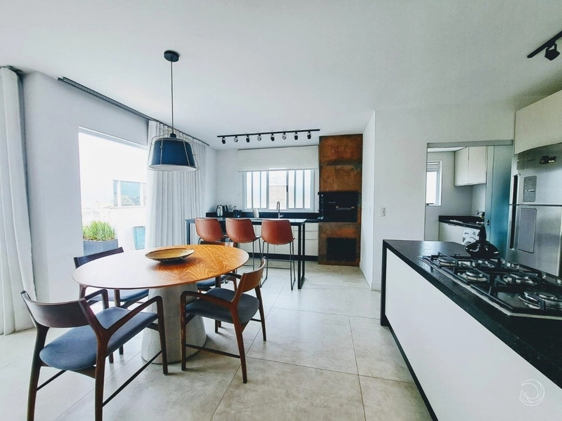 Cobertura duplex com 3 suítes na Agronômica: 5ª foto da galeria de imagens do imóvel