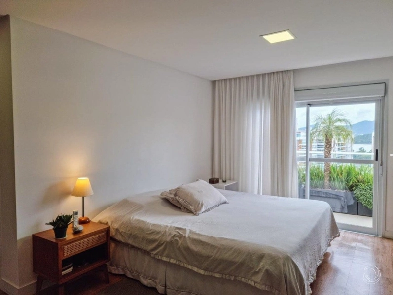 Cobertura duplex com 3 suítes na Agronômica: 13ª foto da galeria de imagens do imóvel
