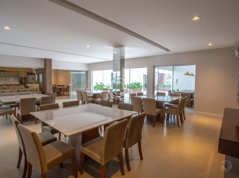 Cobertura duplex com 3 suítes na Agronômica: 15ª foto da galeria de imagens do imóvel