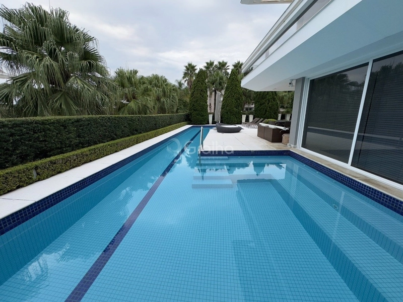 Casa residencial com 4 suítes em Jurerê Internacional: 8ª foto da galeria de imagens do imóvel