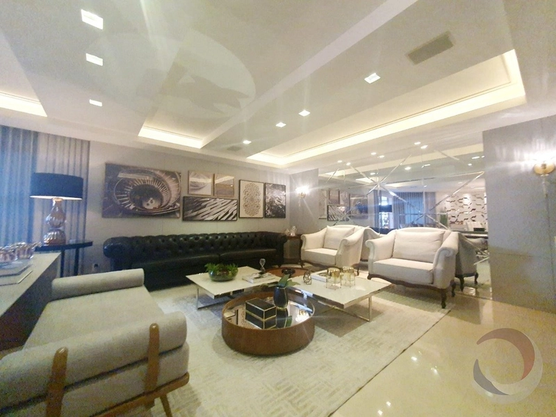 Apartamento com 4 dormitórios, sendo 2 suítes, na Agronômica: 1ª foto da galeria de imagens do imóvel