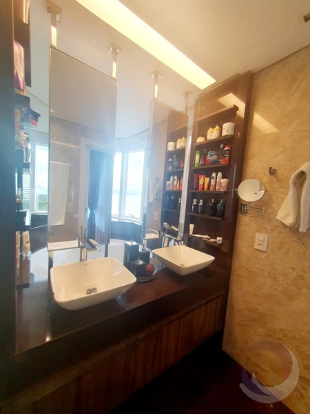 Apartamento com 4 dormitórios, sendo 2 suítes, na Agronômica: 26ª foto da galeria de imagens do imóvel