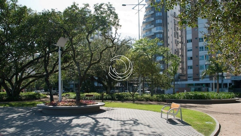 Apartamento com 4 dormitórios, sendo 2 suítes, na Agronômica: 2ª foto da galeria de imagens do imóvel