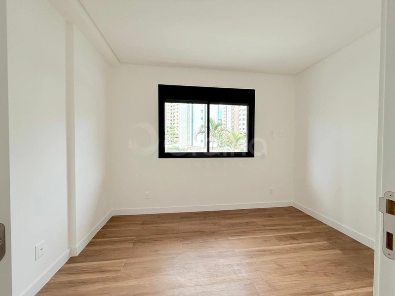 Apartamento com 2 dormitórios, sendo 1 suíte, no Centro: 6ª foto da galeria de imagens do imóvel