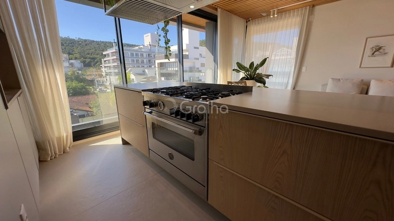 Apartamento com 3 dormitórios, sendo 2 suítes, em Jurerê: 8ª foto da galeria de imagens do imóvel