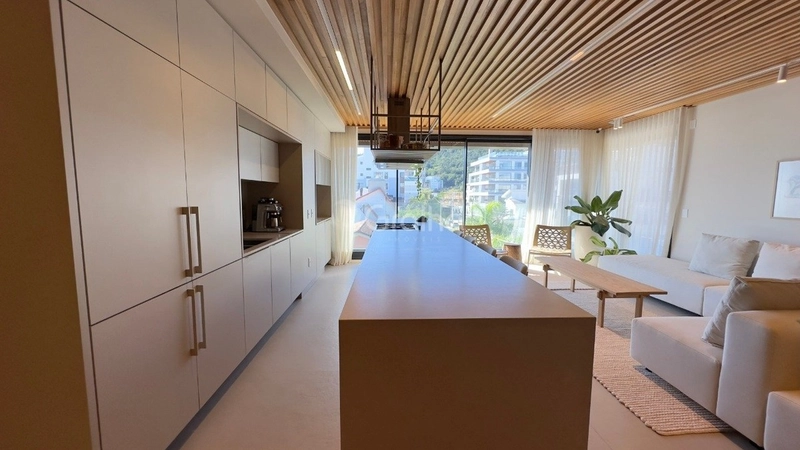 Apartamento com 3 dormitórios, sendo 2 suítes, em Jurerê: 6ª foto da galeria de imagens do imóvel
