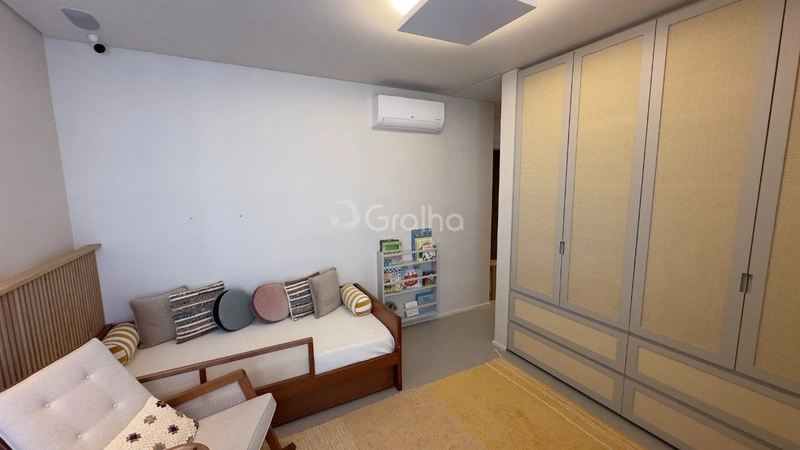 Apartamento com 3 dormitórios, sendo 2 suítes, em Jurerê: 13ª foto da galeria de imagens do imóvel
