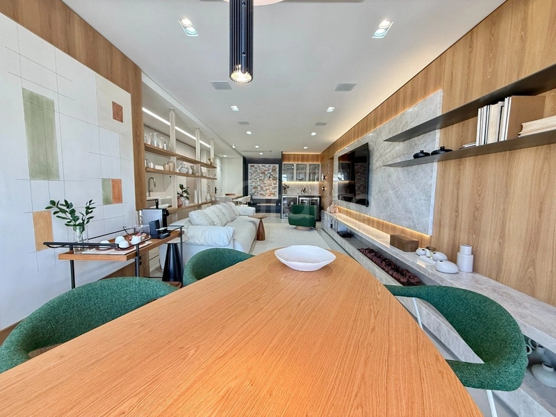 Apartamento com 3 suítes em Jurerê: 8ª foto da galeria de imagens do imóvel