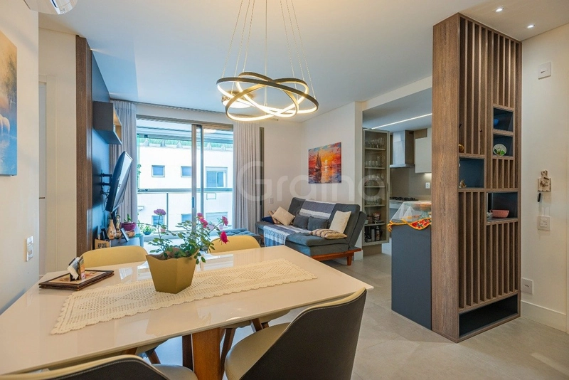 Apartamento com 2 suítes no Córrego Grande: 1ª foto da galeria de imagens do imóvel