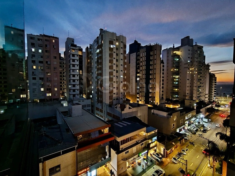 Apartamento 4 dormitórios, sendo 2 suítes, no Centro: 7ª foto da galeria de imagens do imóvel