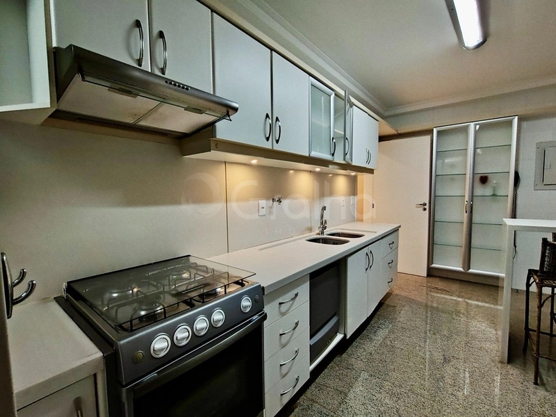 Apartamento 4 dormitórios, sendo 2 suítes, no Centro: 9ª foto da galeria de imagens do imóvel