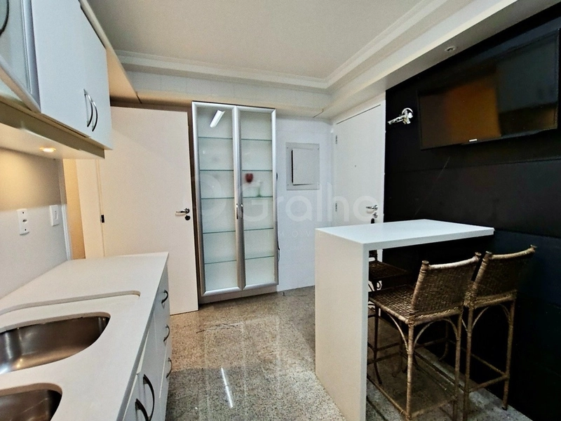Apartamento 4 dormitórios, sendo 2 suítes, no Centro: 10ª foto da galeria de imagens do imóvel