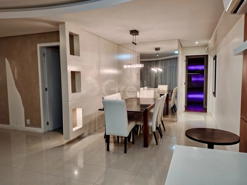 Apartamento 4 dormitórios, sendo 2 suítes, no Centro: 2ª foto da galeria de imagens do imóvel