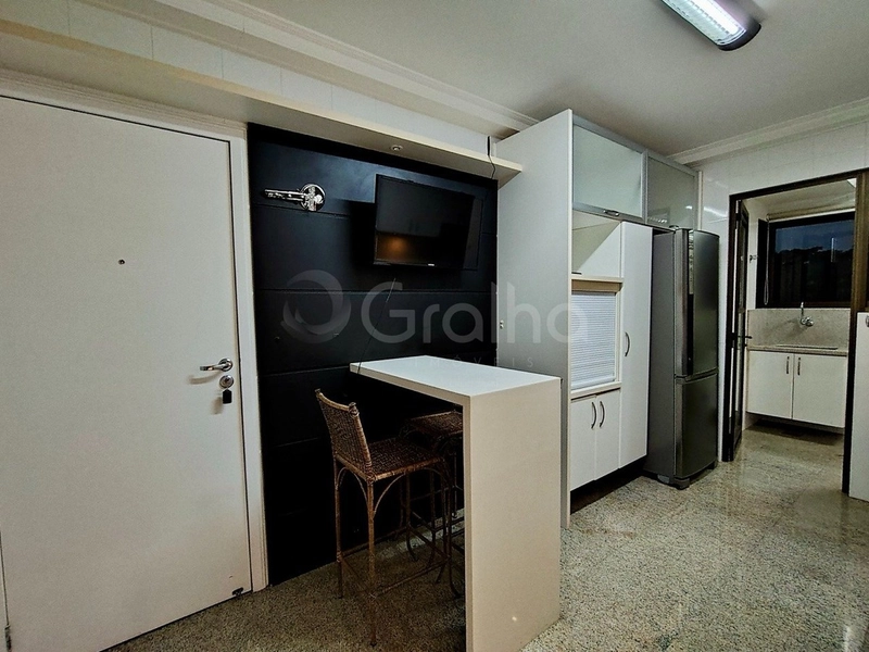 Apartamento 4 dormitórios, sendo 2 suítes, no Centro: 11ª foto da galeria de imagens do imóvel