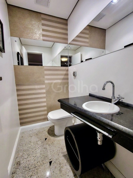 Apartamento 4 dormitórios, sendo 2 suítes, no Centro: 8ª foto da galeria de imagens do imóvel