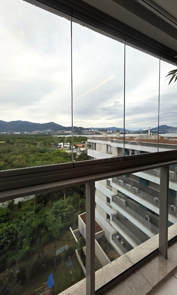 Apartamento com 3 suítes em Cacupé: 6ª foto da galeria de imagens do imóvel