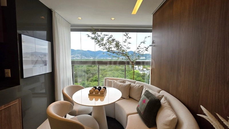 Apartamento com 3 suítes em Cacupé: 5ª foto da galeria de imagens do imóvel
