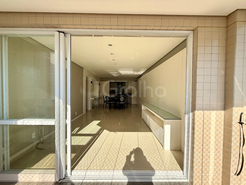Apartamento com 3 dormitórios, sendo 1 suíte, no Itacorubi: 4ª foto da galeria de imagens do imóvel