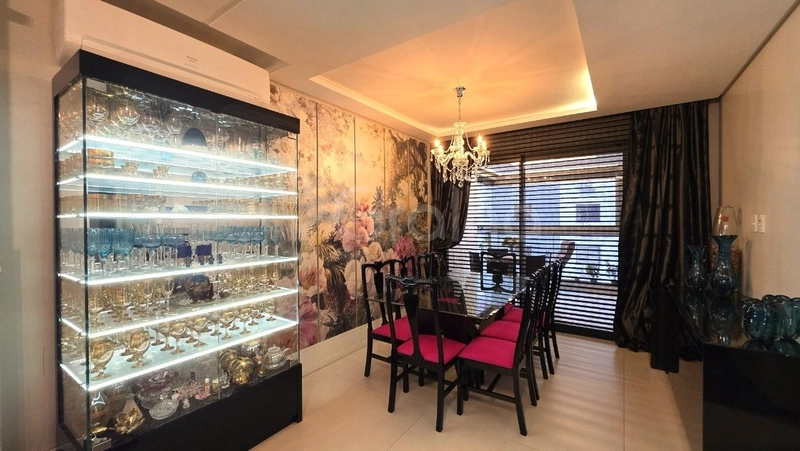 Apartamento com 3 suítes no Estreito: 3ª foto da galeria de imagens do imóvel