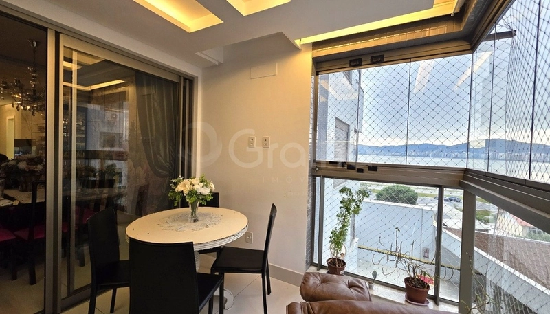 Apartamento com 3 suítes no Estreito: 1ª foto da galeria de imagens do imóvel